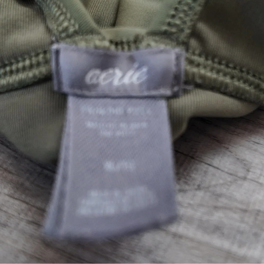 Aerie Green Cut Out One Piece Swimsuit XL Women Chic Cute Swimwear Summer - Picture 11 of 12